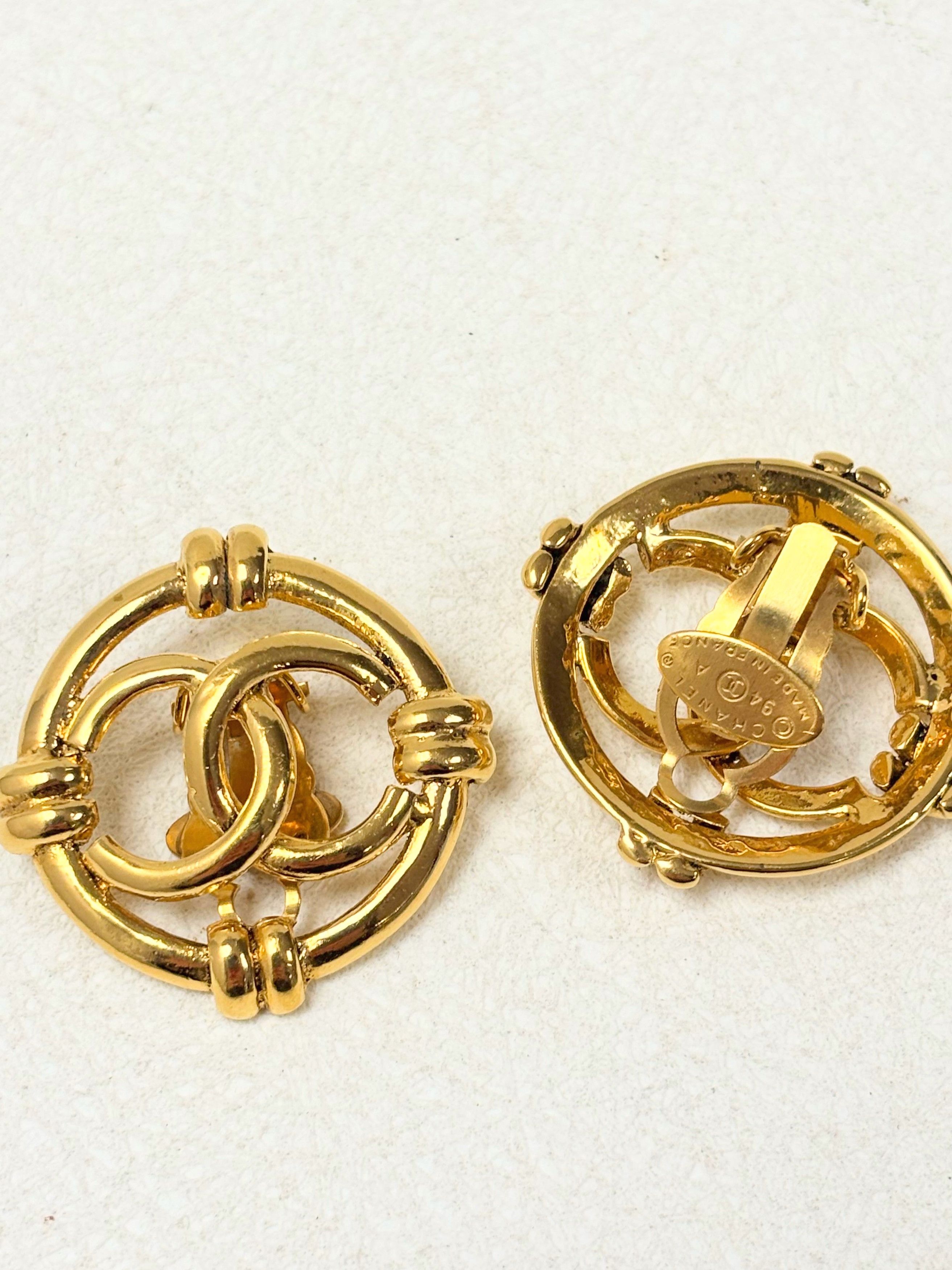 Boucles d'oreilles 1994