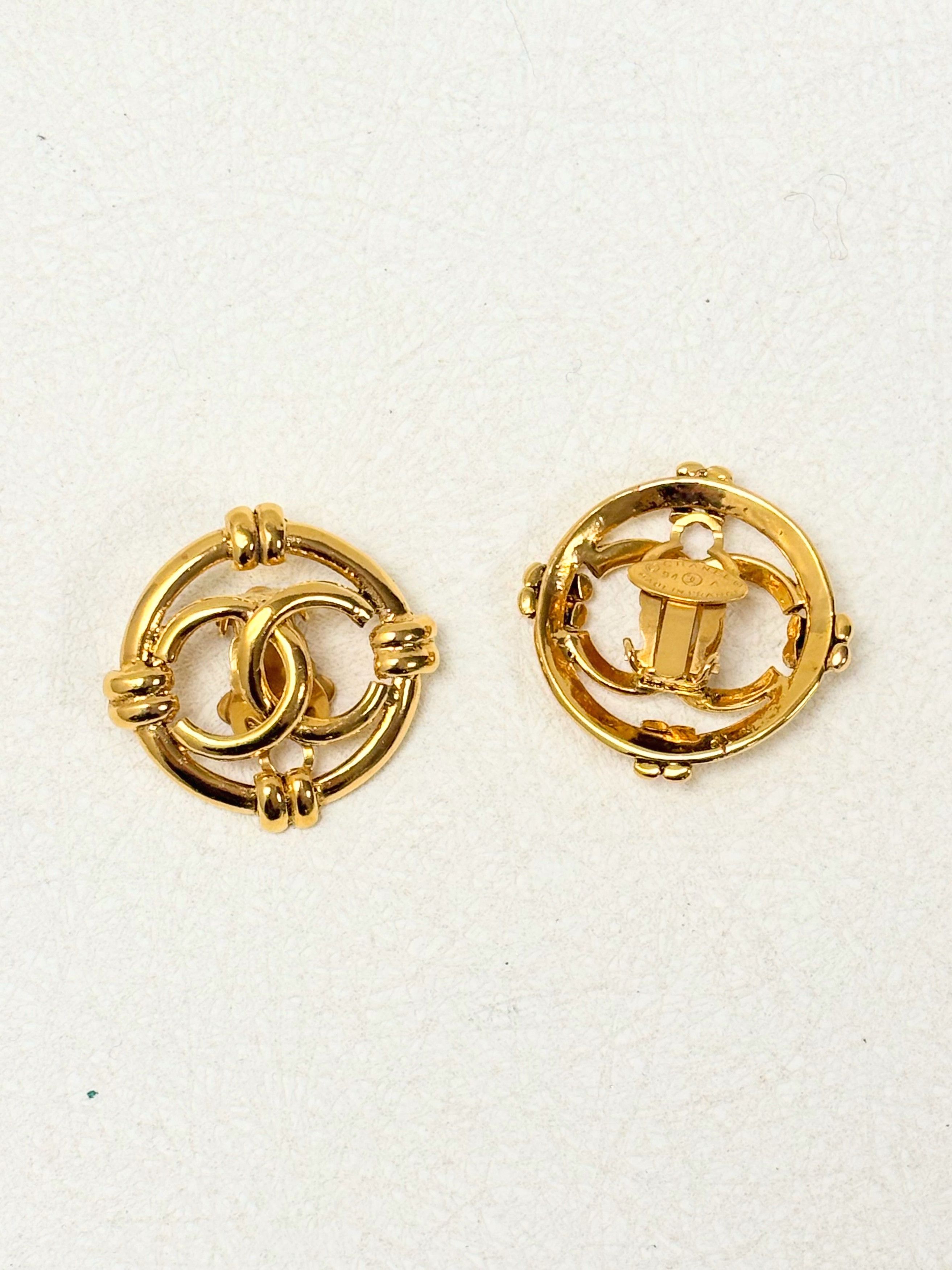 Boucles d'oreilles 1994