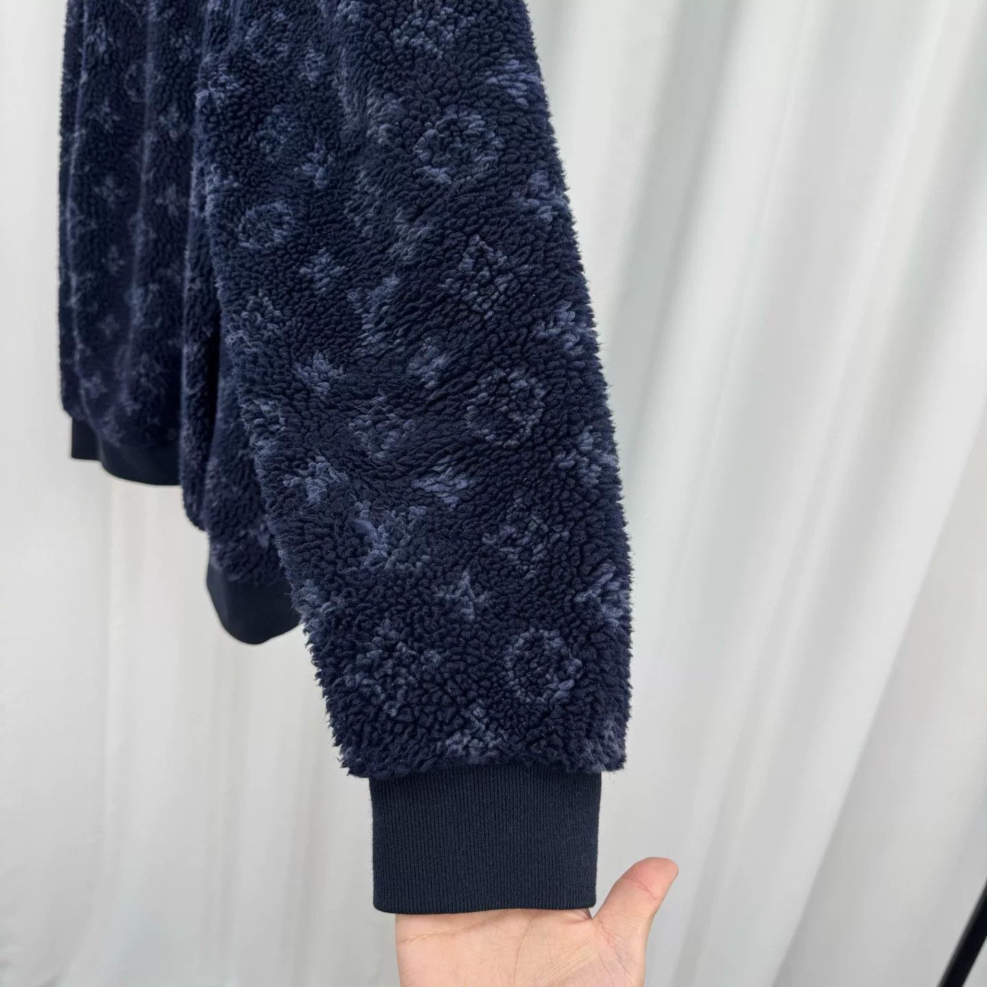Louis Vuitton navy blue louis vuitton teddy jacket Size US M / EU 48-50 / 2 - 4 Thumbnail