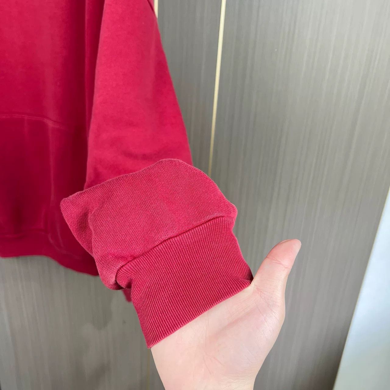 Balenciaga balenciaga red logo hoodie in size small Size US S / EU 44-46 / 1 - 3 Thumbnail