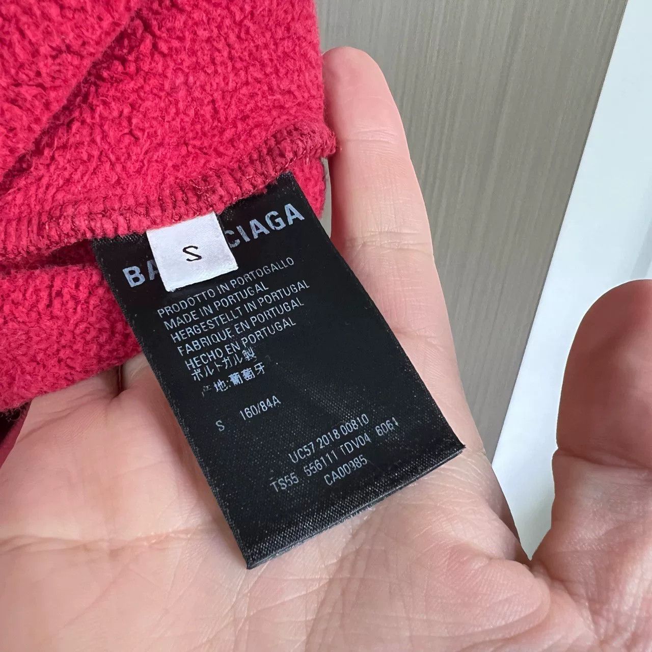 Balenciaga balenciaga red logo hoodie in size small Size US S / EU 44-46 / 1 - 4 Thumbnail