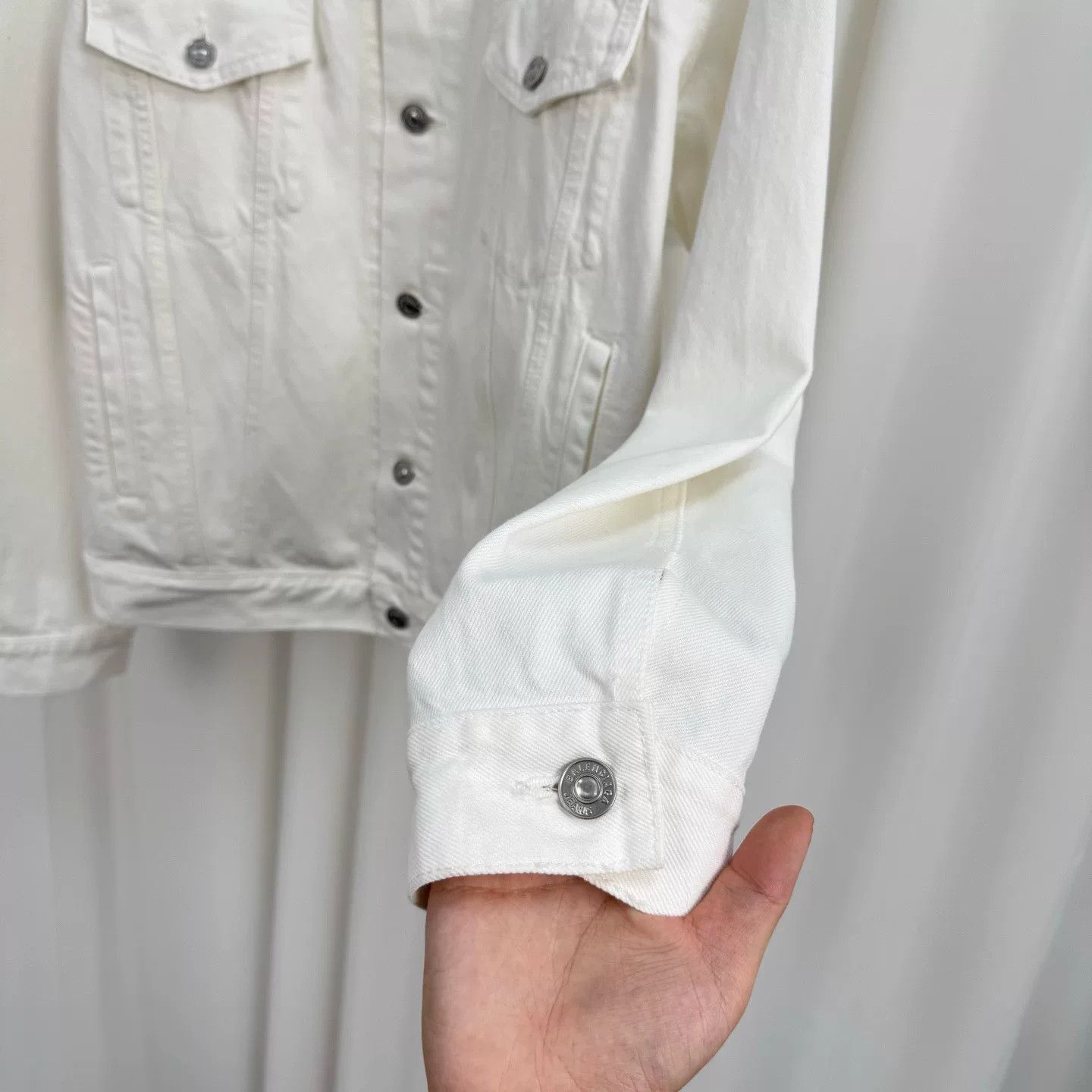 Balenciaga Balenciaga White Denim Jacket with Embroidery Size US M / EU 48-50 / 2 - 4 Thumbnail