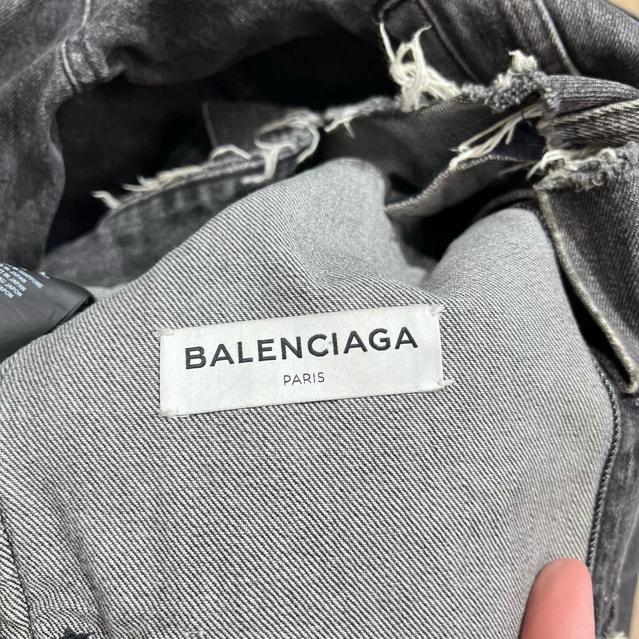 Balenciaga Balenciaga Embroidered Logo Denim Jacket Size US S / EU 44-46 / 1 - 7 Thumbnail