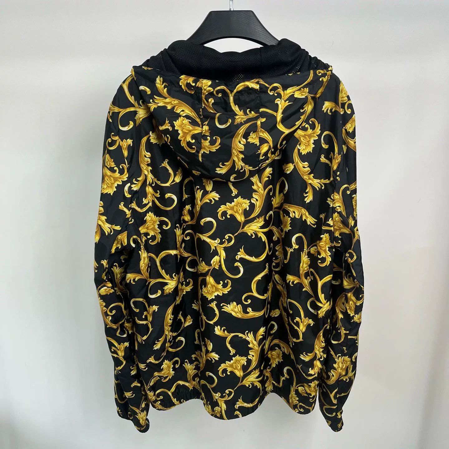 Versace versace baroque printed hooded jacket Size US XXL / EU 58 / 5 - 2 Thumbnail