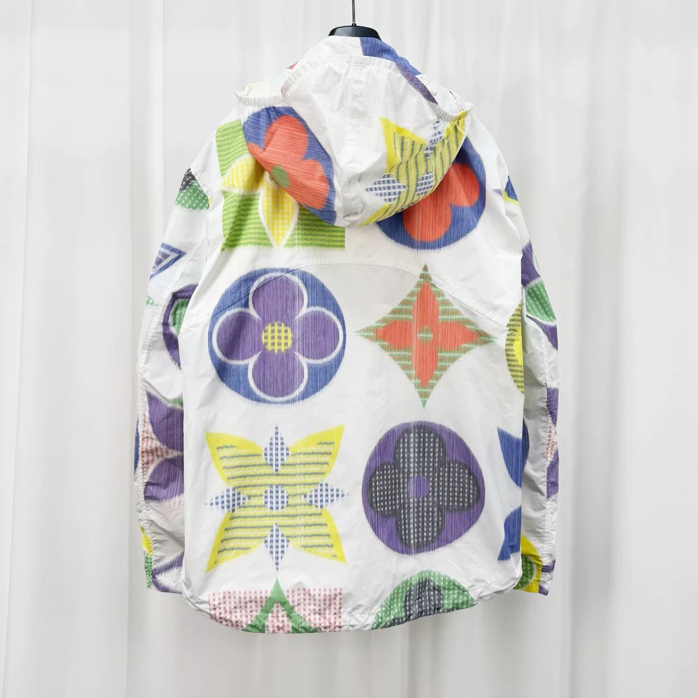 Louis Vuitton louis vuitton printed windbreaker jacket size 46 Size US M / EU 48-50 / 2 - 2 Thumbnail