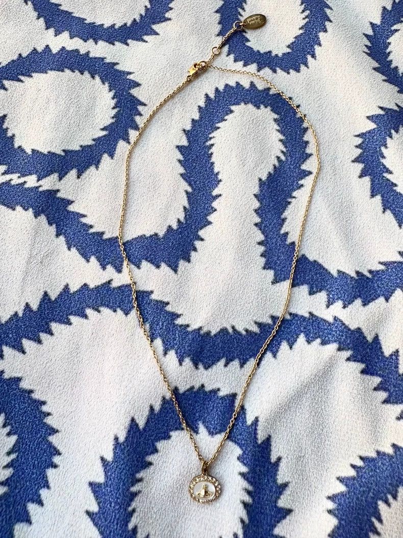 Vivienne Westwood Vivienne Westwood Mother of Pearl Saturn Necklace Size ONE SIZE - 3 Thumbnail