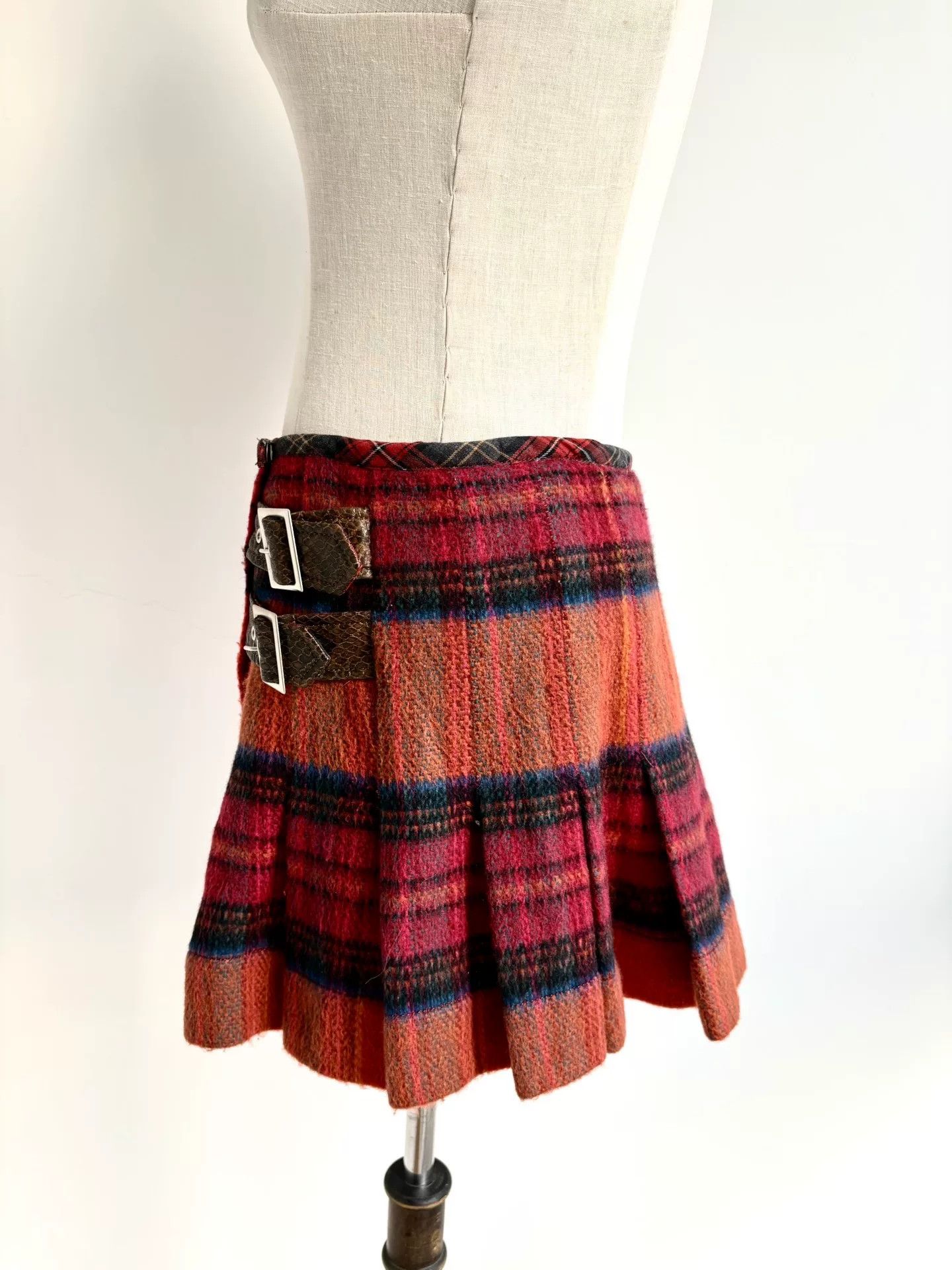 Vivienne Westwood Vivienne Westwood Red Orange Plaid Skirt Size US 26 / EU 42 - 5 Thumbnail