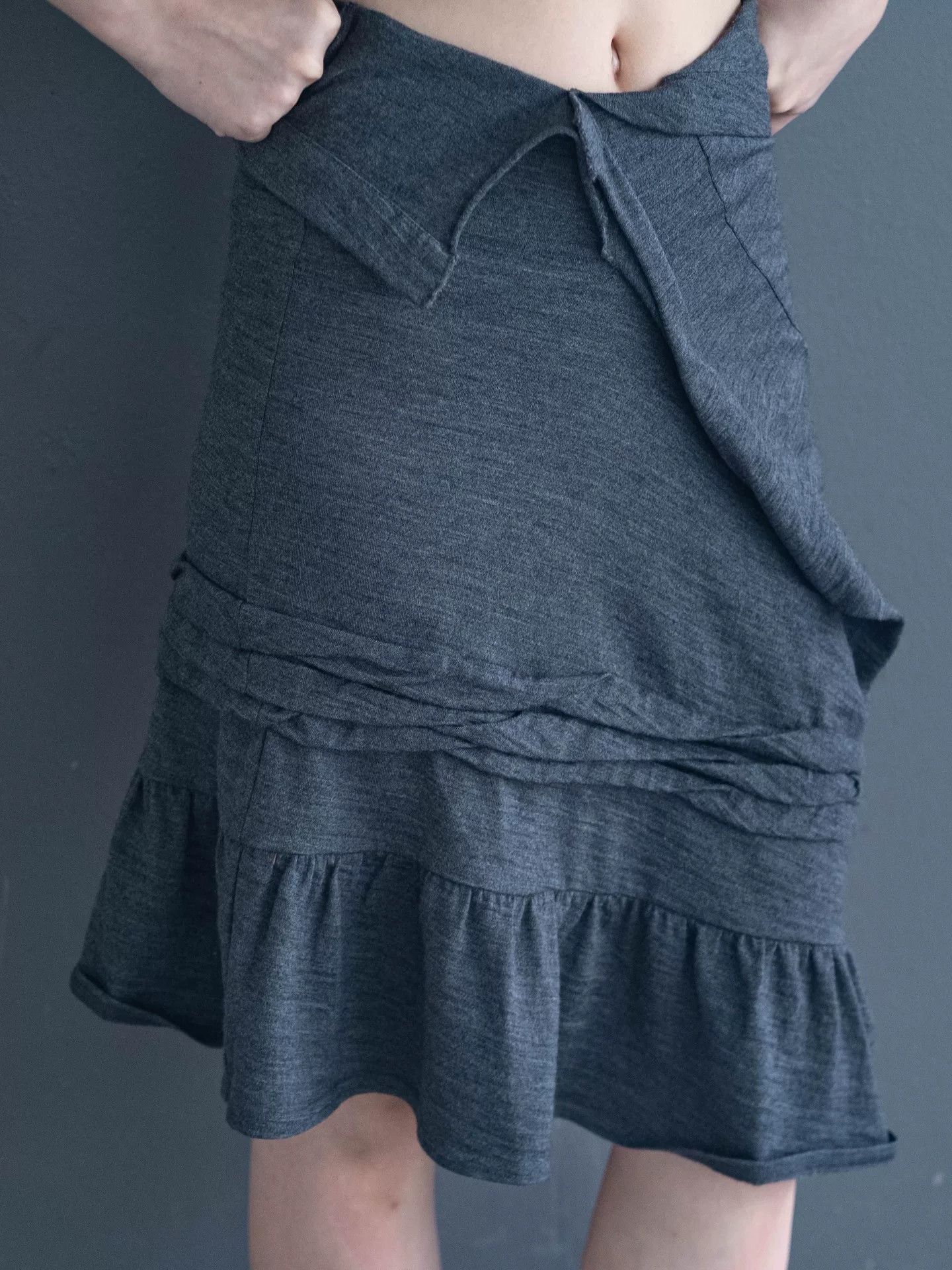 Junya Watanabe junya watanabe gray irregular wool skirt Size US 27 - 7 Thumbnail
