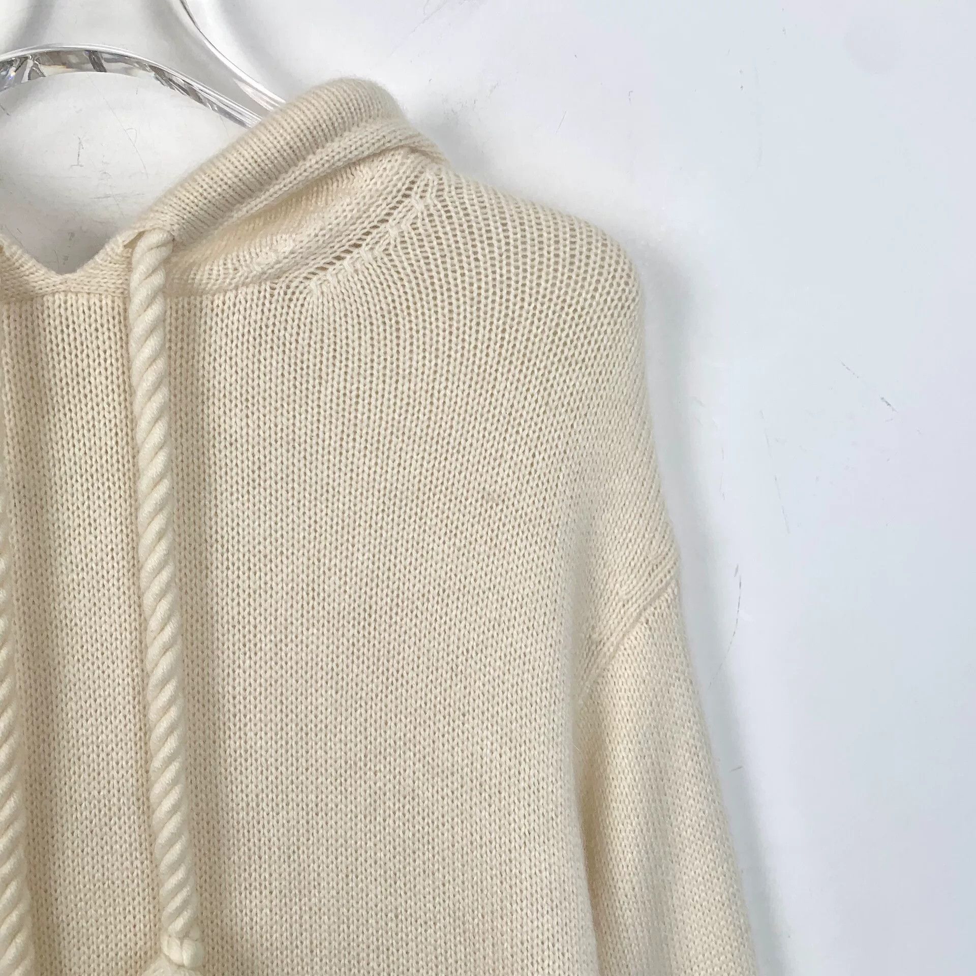 Max Mara beige hooded cable knit sweater XS Size US XS / EU 42 / 0 - 3 Thumbnail