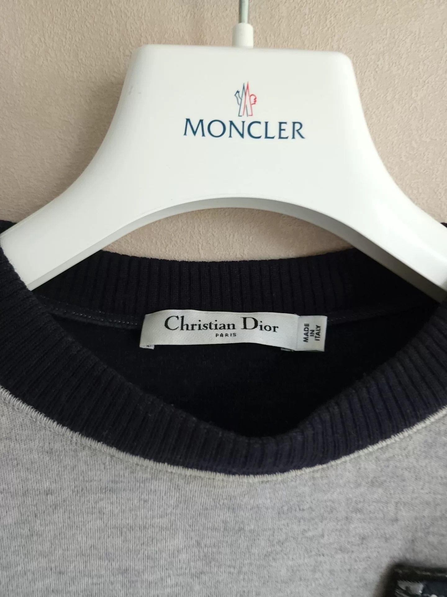 Dior gray dior badge sweatshirt Size US M / EU 48-50 / 2 - 5 Thumbnail
