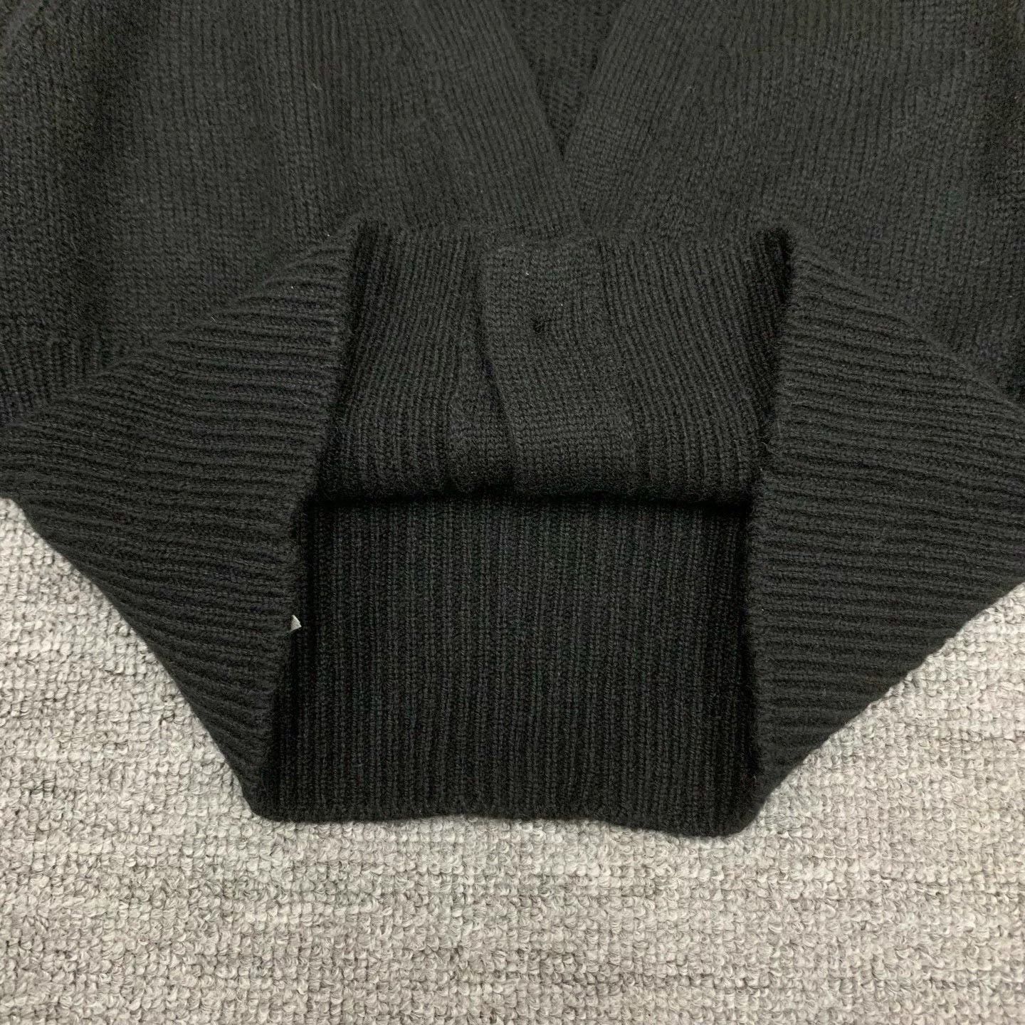 Miu Miu Miu Miu Black Cashmere Short Cardigan Size US M / EU 48-50 / 2 - 8 Thumbnail