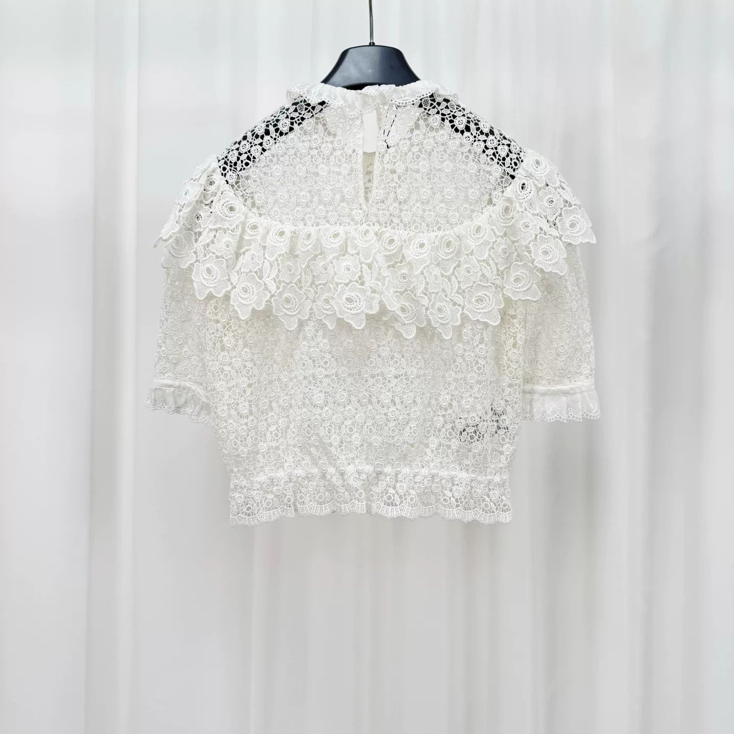 Miu Miu Miu Miu Lace Bow Top in White Size US S / EU 44-46 / 1 - 2 Thumbnail