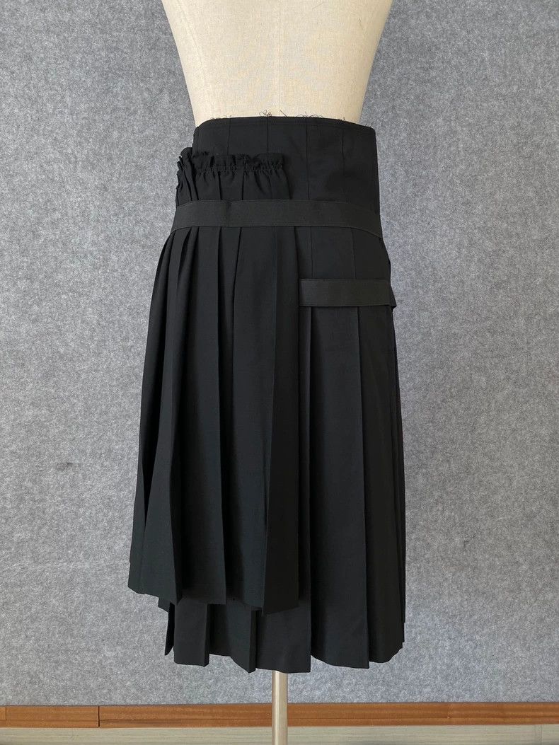 Comme des Garcons COMME des GARCONS Asymmetric Pleated Skirt Size US 36 / EU 52 - 2 Thumbnail