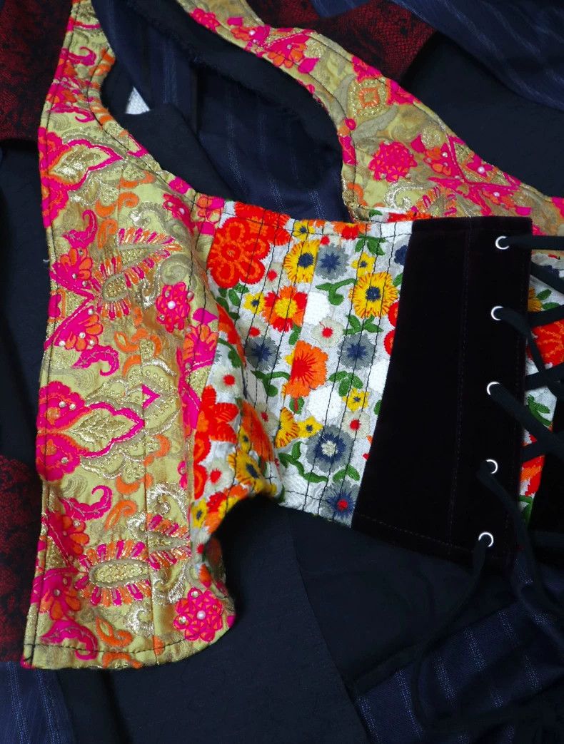 Comme des Garcons Comme des Garcons Embroidered Waistcoat Size US S / EU 44-46 / 1 - 6 Thumbnail