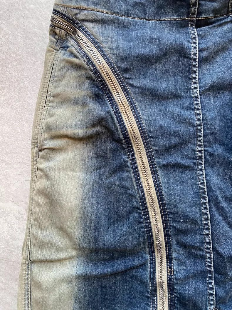 Rick Owens Drkshdw Rick Owens Distressed Denim Cargo Shorts Size US 30 / EU 46 - 2 Thumbnail