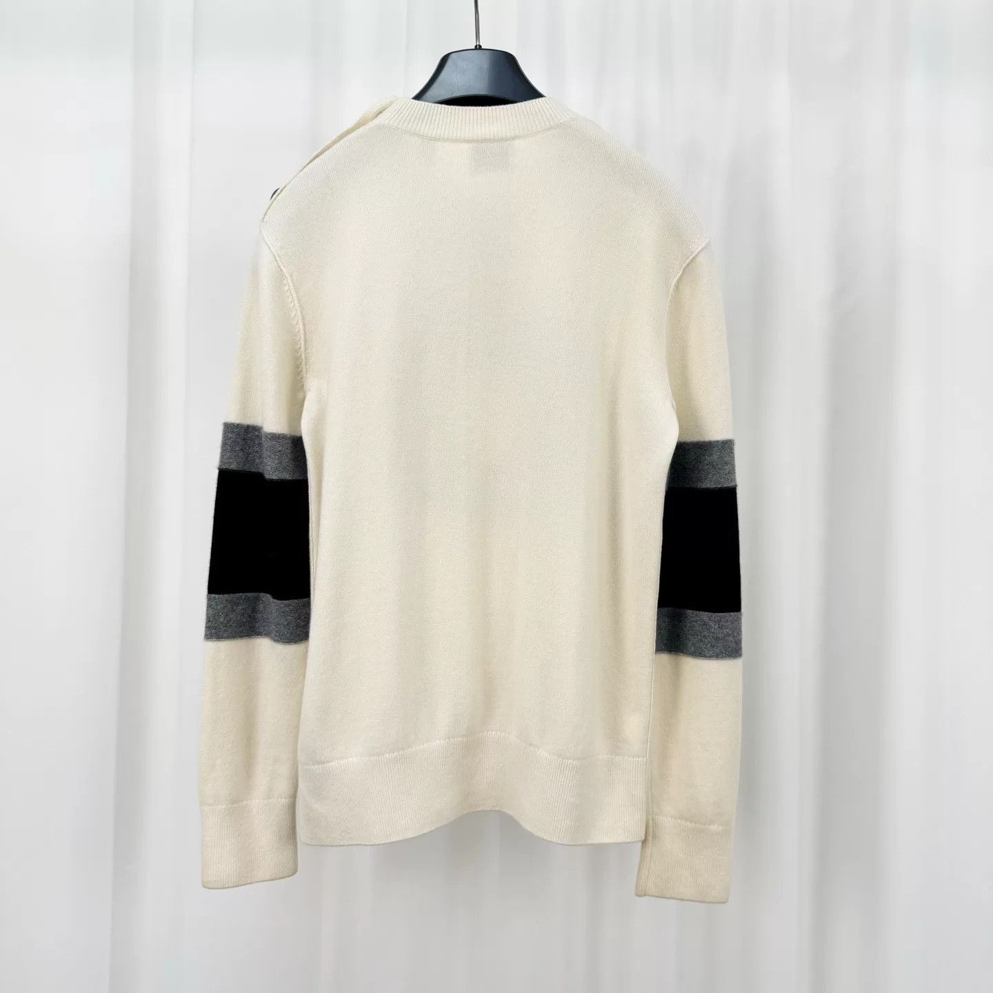 Burberry Burberry Flocked Logo Cashmere Sweater Size US XXS / EU 40 - 2 Thumbnail
