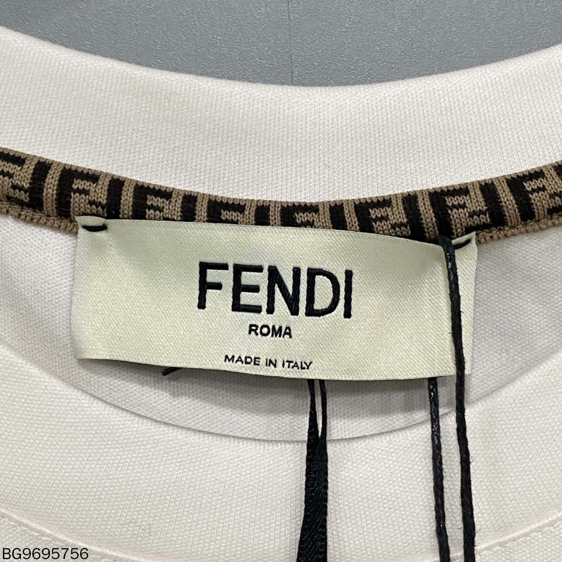 Fendi FENDI Cuff Double F Pocket Tee Size US S / EU 44-46 / 1 - 7 Thumbnail