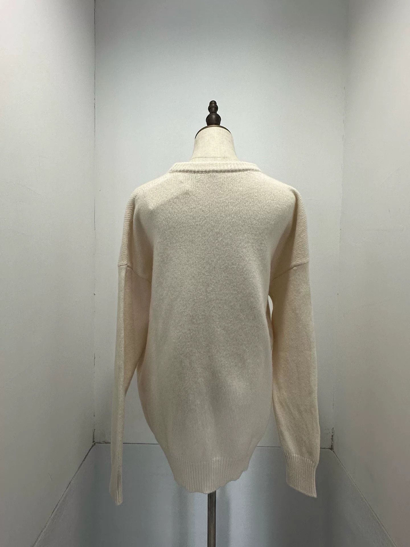 Loewe Loewe Sequin Logo Wool Sweater Size US S / EU 44-46 / 1 - 2 Thumbnail