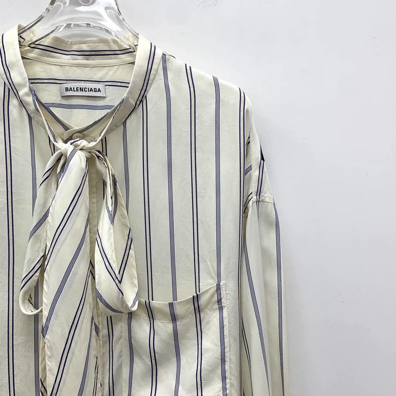 Balenciaga Balenciaga White Stripe Silk Bow Shirt Size US S / EU 44-46 / 1 - 3 Thumbnail