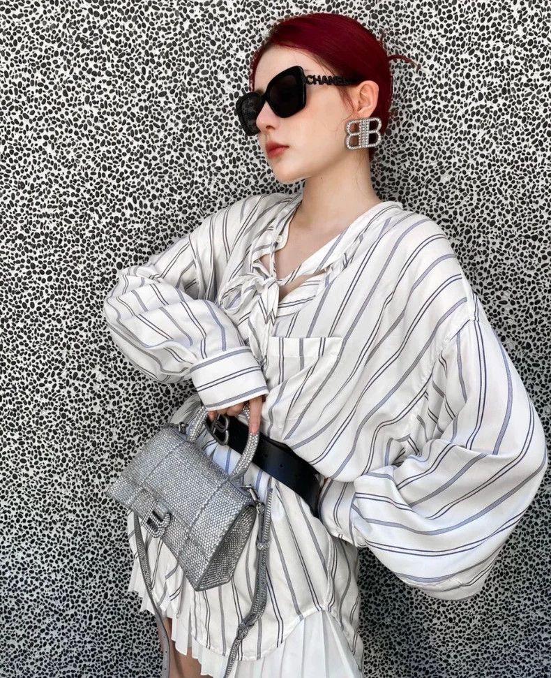 Balenciaga Balenciaga White Stripe Silk Bow Shirt Size US S / EU 44-46 / 1 - 8 Thumbnail