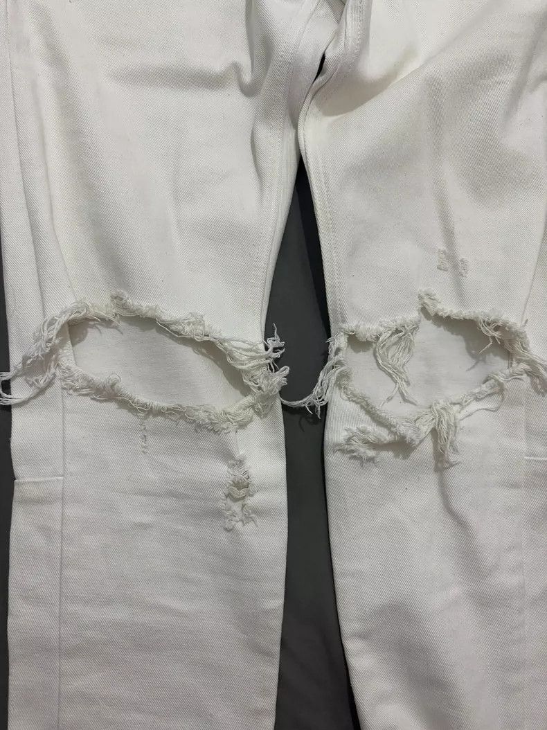 Fear of God Fear of God 4th Distressed White Denim Size US 33 - 7 Thumbnail