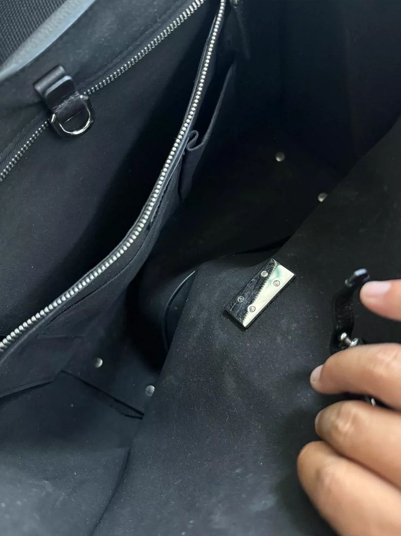 Givenchy Givenchy Shark Tooth Black Large Briefcase Size ONE SIZE - 7 Thumbnail