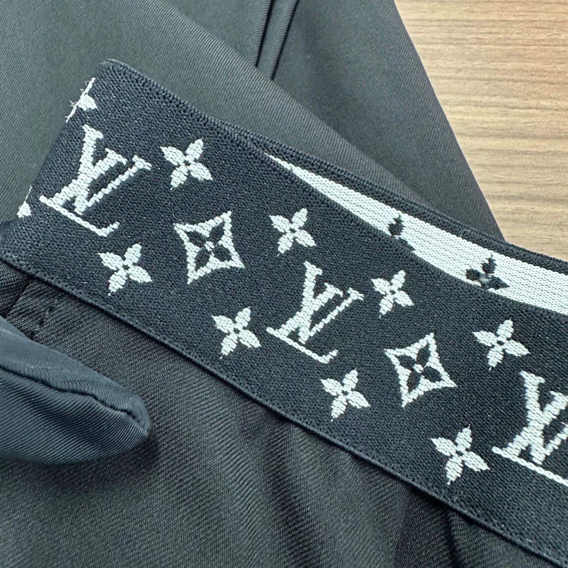 Louis Vuitton LV Black Logo Waist Casual Pants Size US 26 / EU 42 - 3 Thumbnail