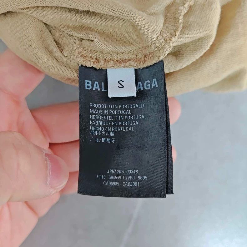 Balenciaga Balenciaga Beige Crown Short Sleeve Tee Size US S / EU 44-46 / 1 - 4 Thumbnail