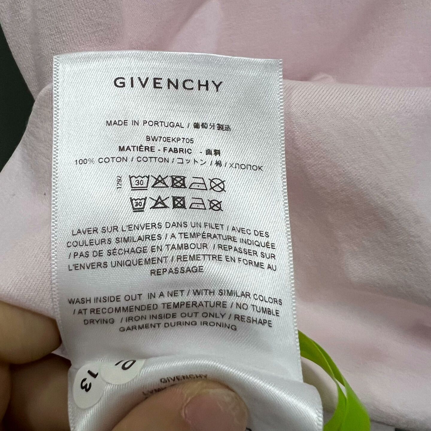 Givenchy Givenchy 25 Pink Logo Round Neck Tee Size US S / EU 44-46 / 1 - 4 Thumbnail
