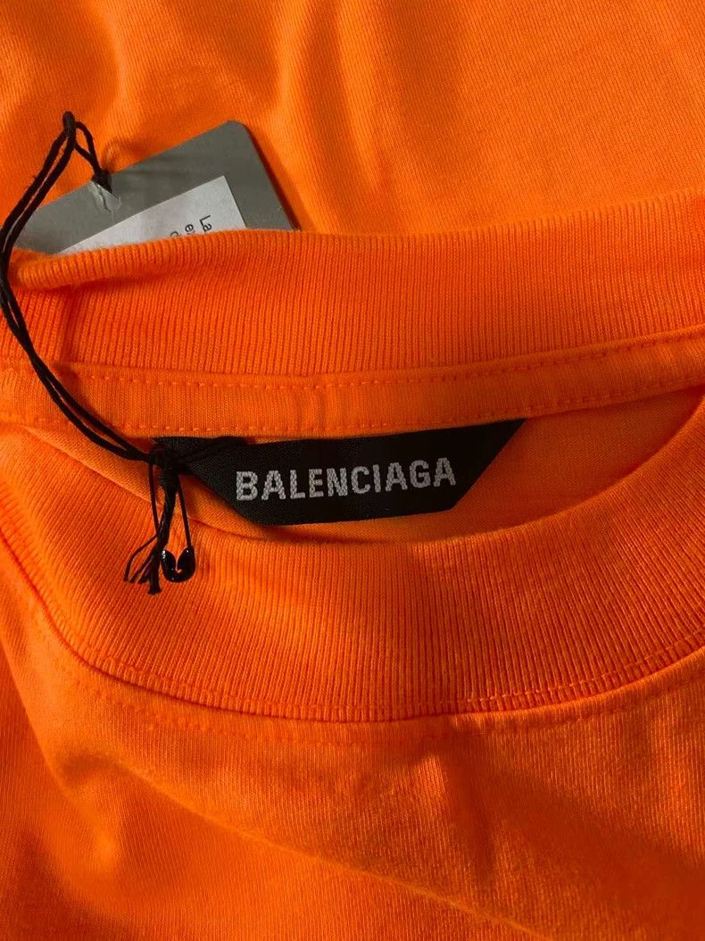 Balenciaga Balenciaga Seven Language Short Sleeve Tee Size US S / EU 44-46 / 1 - 4 Thumbnail