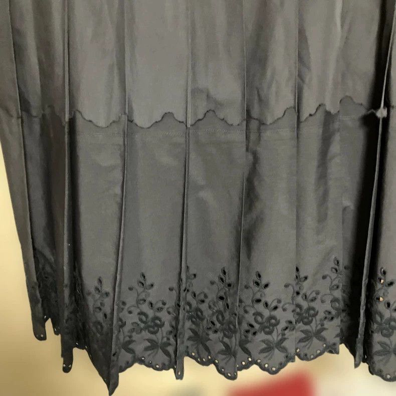 Comme des Garcons COMME des GARCONS Black Embroidered Pleated Skirt Size US 36 / EU 52 - 7 Thumbnail