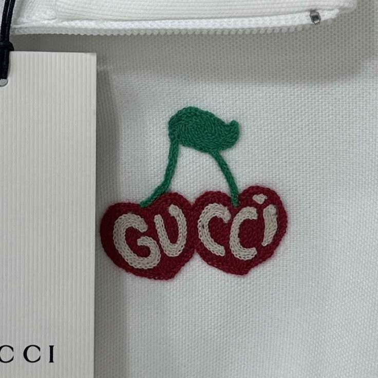 Gucci cherry embroidery zip-up jacket by gucci Size US XS / EU 42 / 0 - 7 Thumbnail