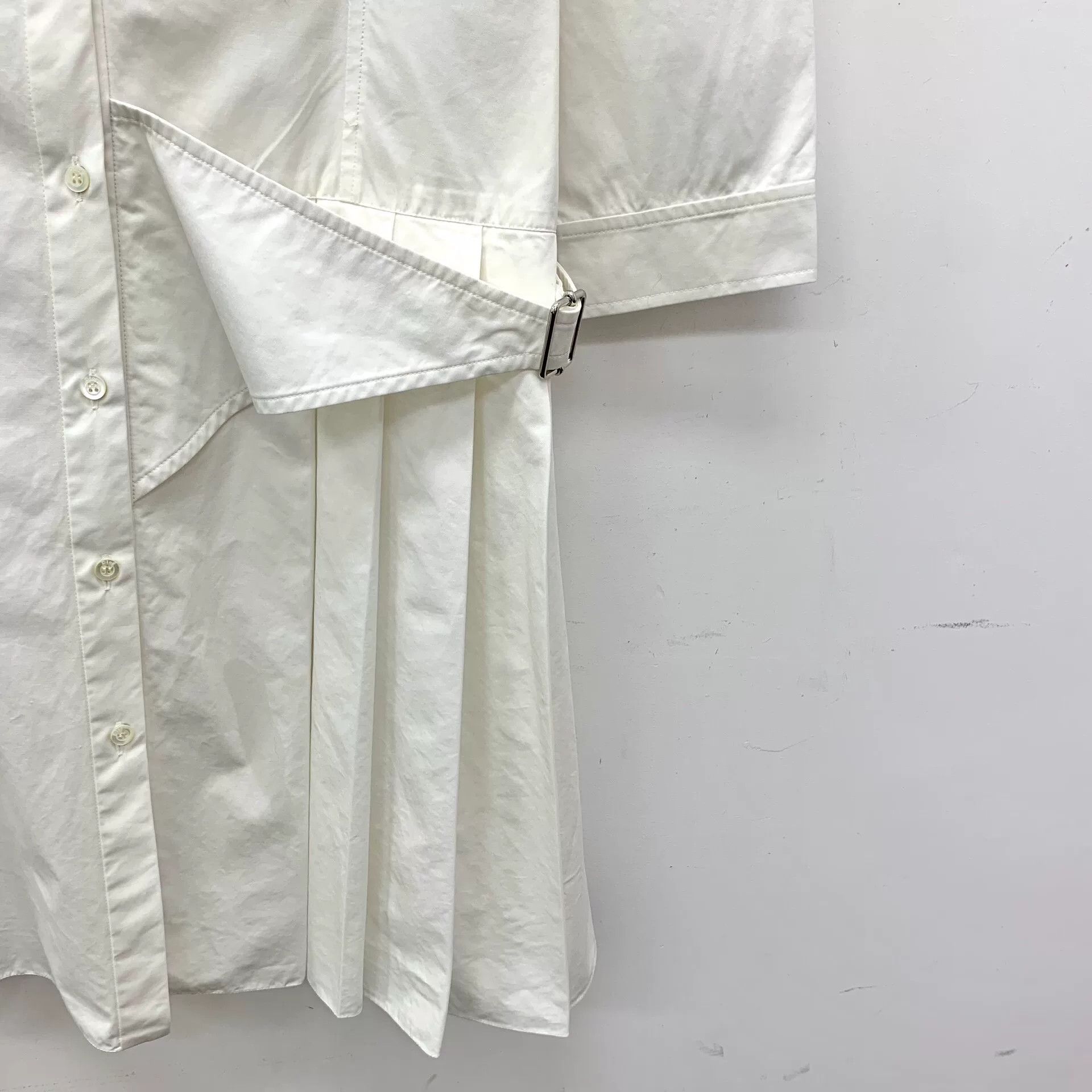 Dior dior white embroidered logo long sleeve dress Size US XXS / EU 40 - 4 Thumbnail