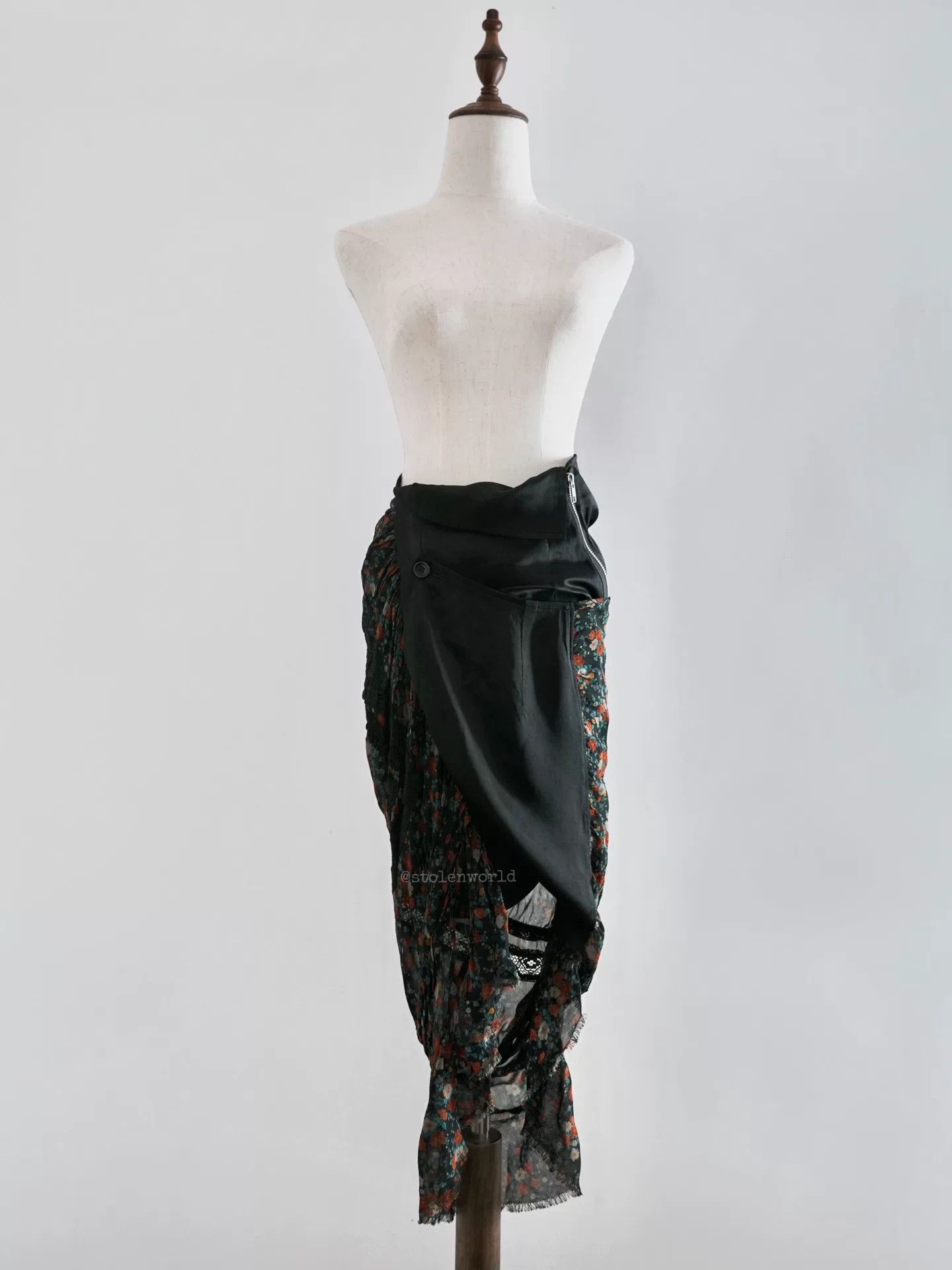 Junya Watanabe Junya Watanabe 07aw Floral Half Skirt Size US 26 / EU 42 - 8 Thumbnail