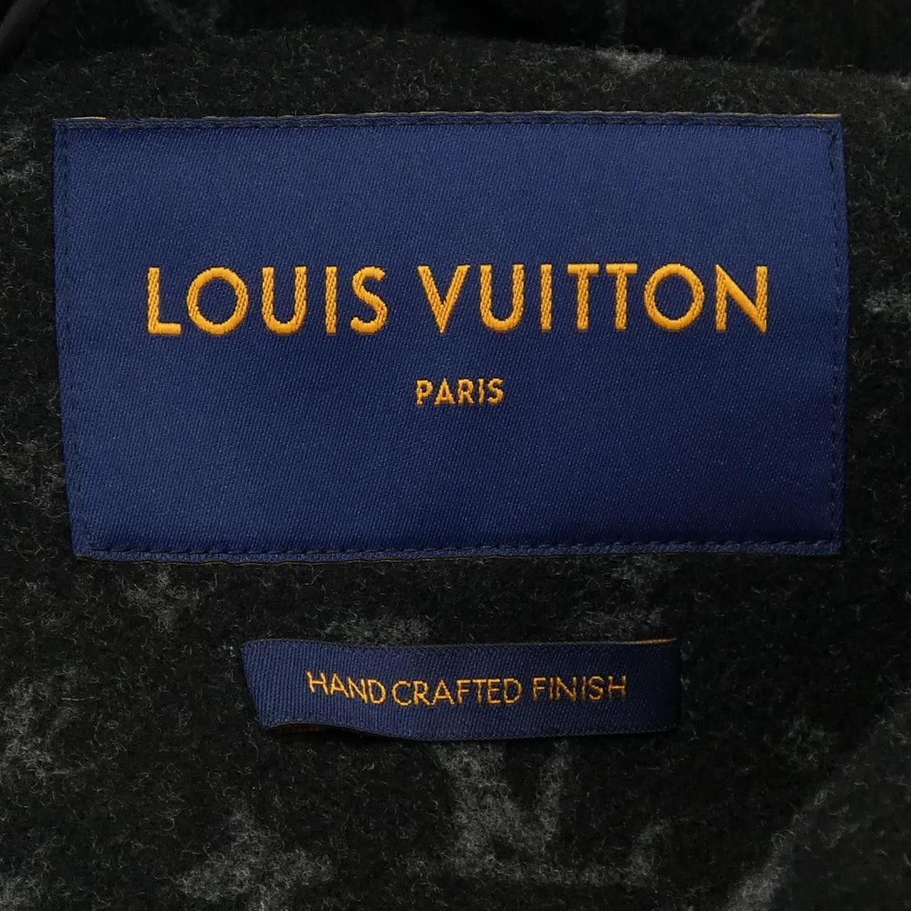 Louis Vuitton Louis Vuitton Louis Vuitton Coat Others Outerwear HJC55WUZB DUTY FREE for USA Size ONE SIZE - 4 Thumbnail