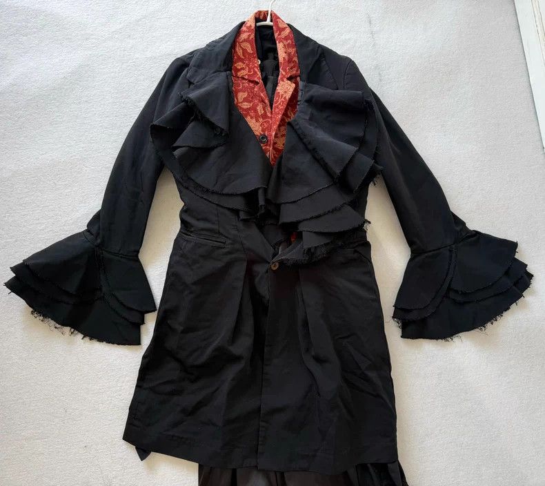Comme des Garcons Comme des Garcons Ruffled Long Trench Coat Size US S / EU 44-46 / 1 - 2 Thumbnail