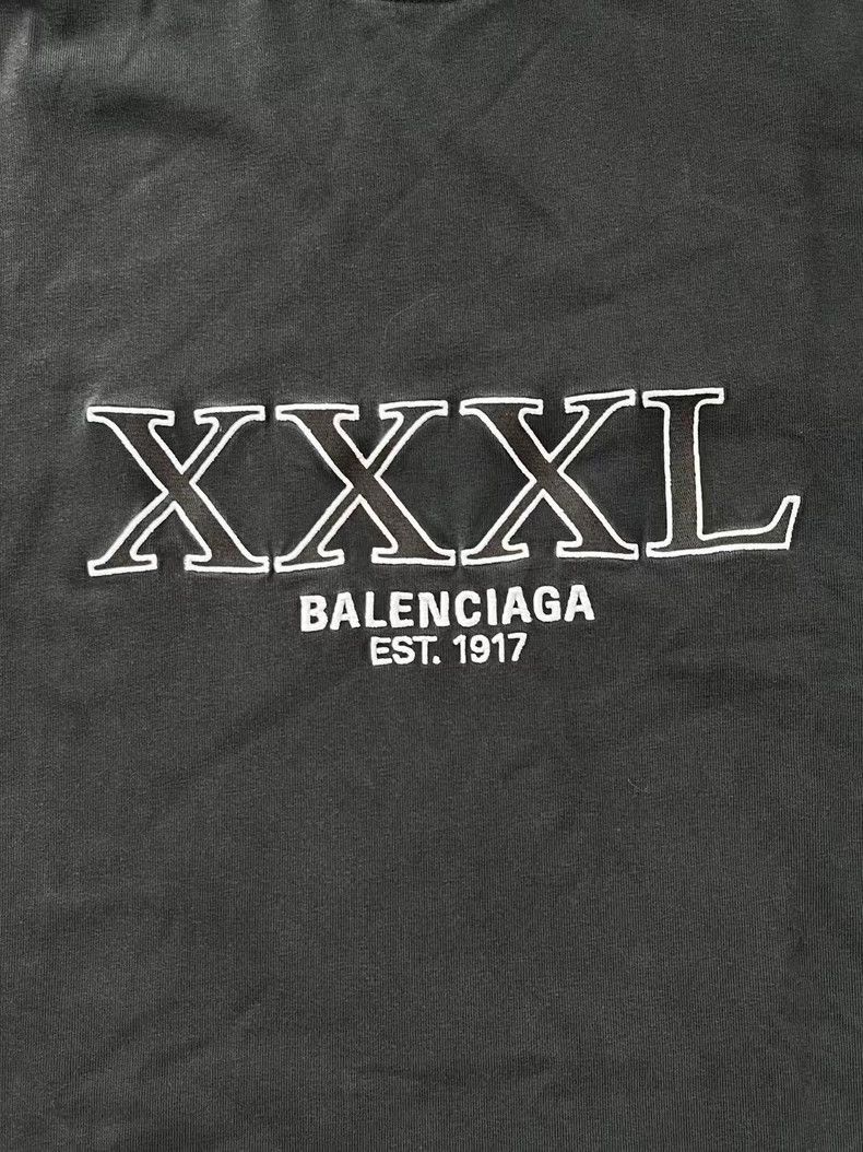 Balenciaga Balenciaga FW22 XXXL Print Crewneck Tee Size US XS / EU 42 / 0 - 3 Thumbnail