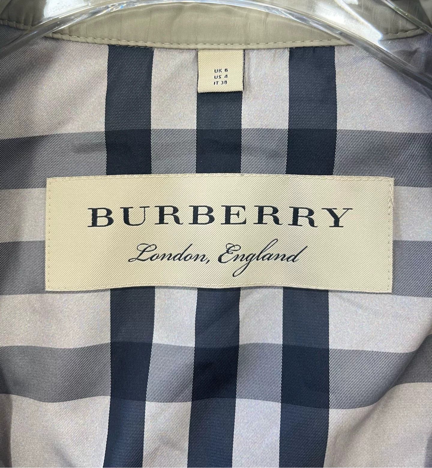 Burberry Burberry Beige Double-Breasted Trench Coat Size US M / EU 48-50 / 2 - 4 Thumbnail