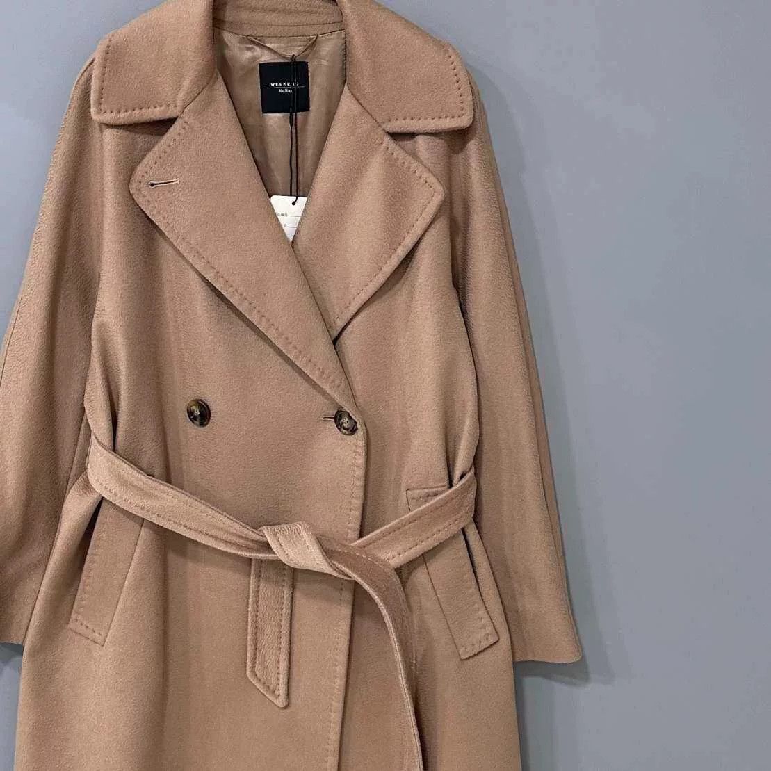 Max Mara long camel wool coat by MaxMara Size US M / EU 48-50 / 2 - 2 Thumbnail