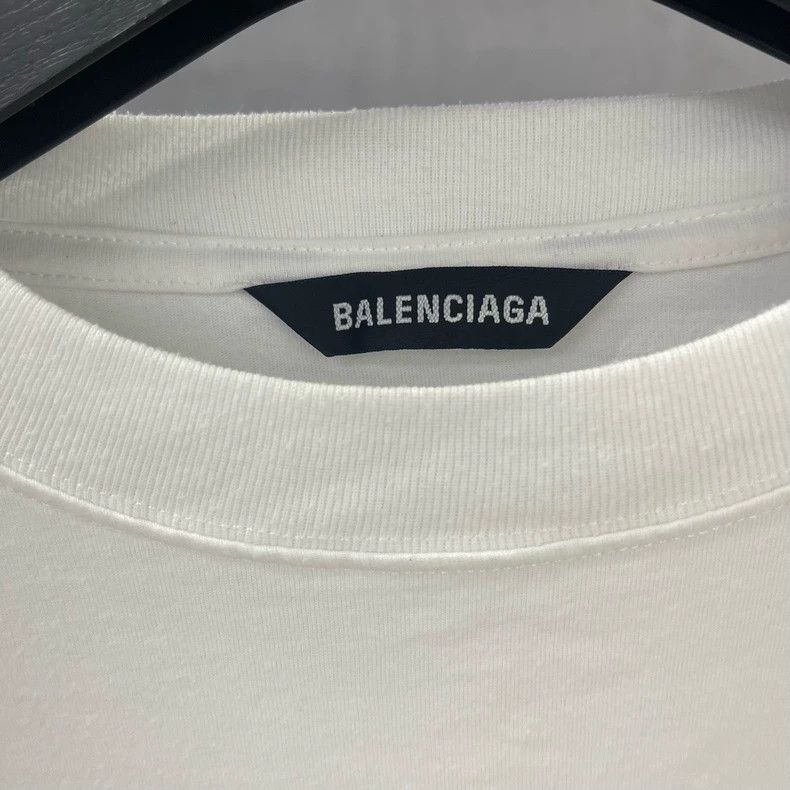 Balenciaga Balenciaga 7 Language Logo Print Tee Size US M / EU 48-50 / 2 - 3 Thumbnail