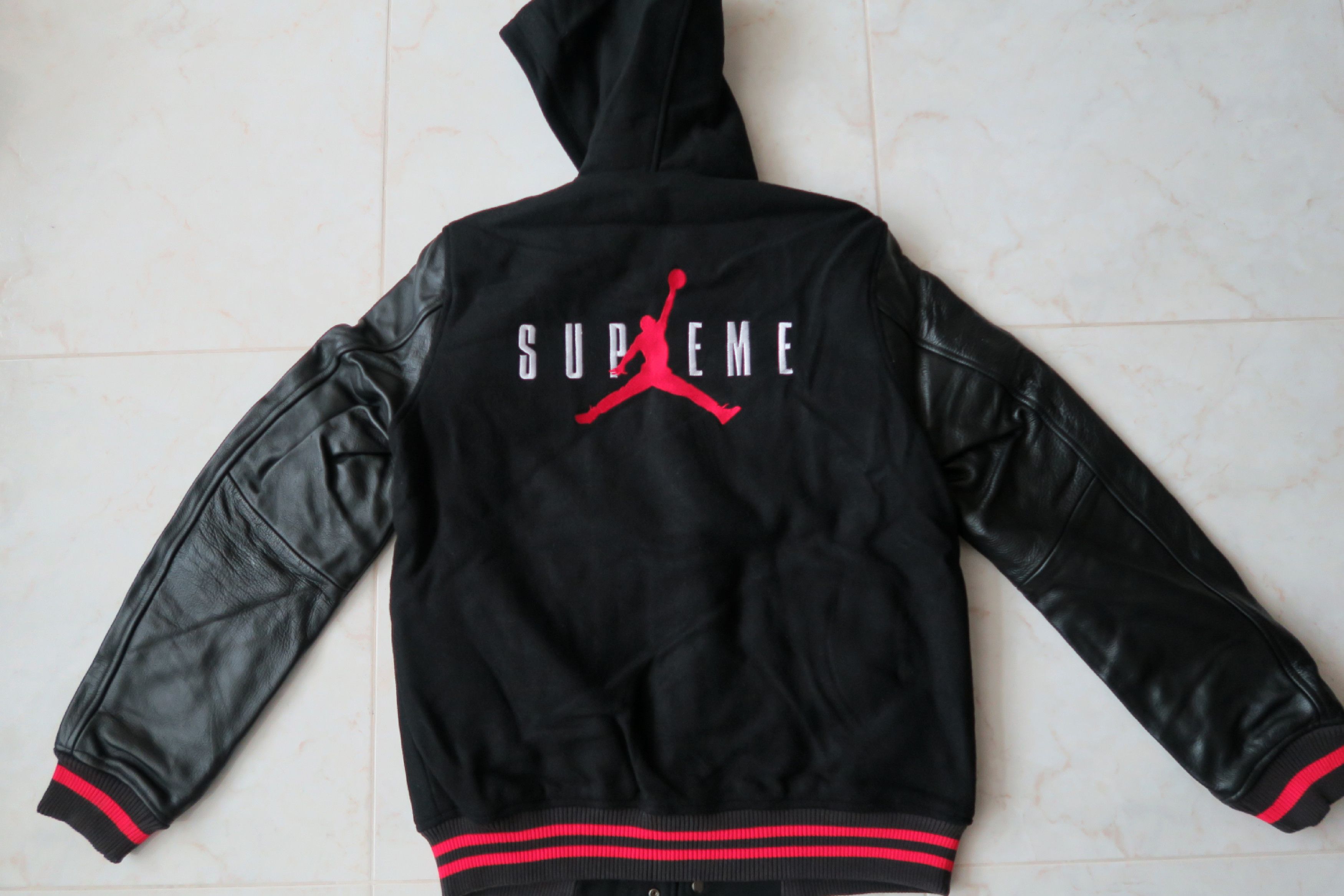 Jordan Brand × Supreme Supreme X Jordan Hooded Varsity Jacket