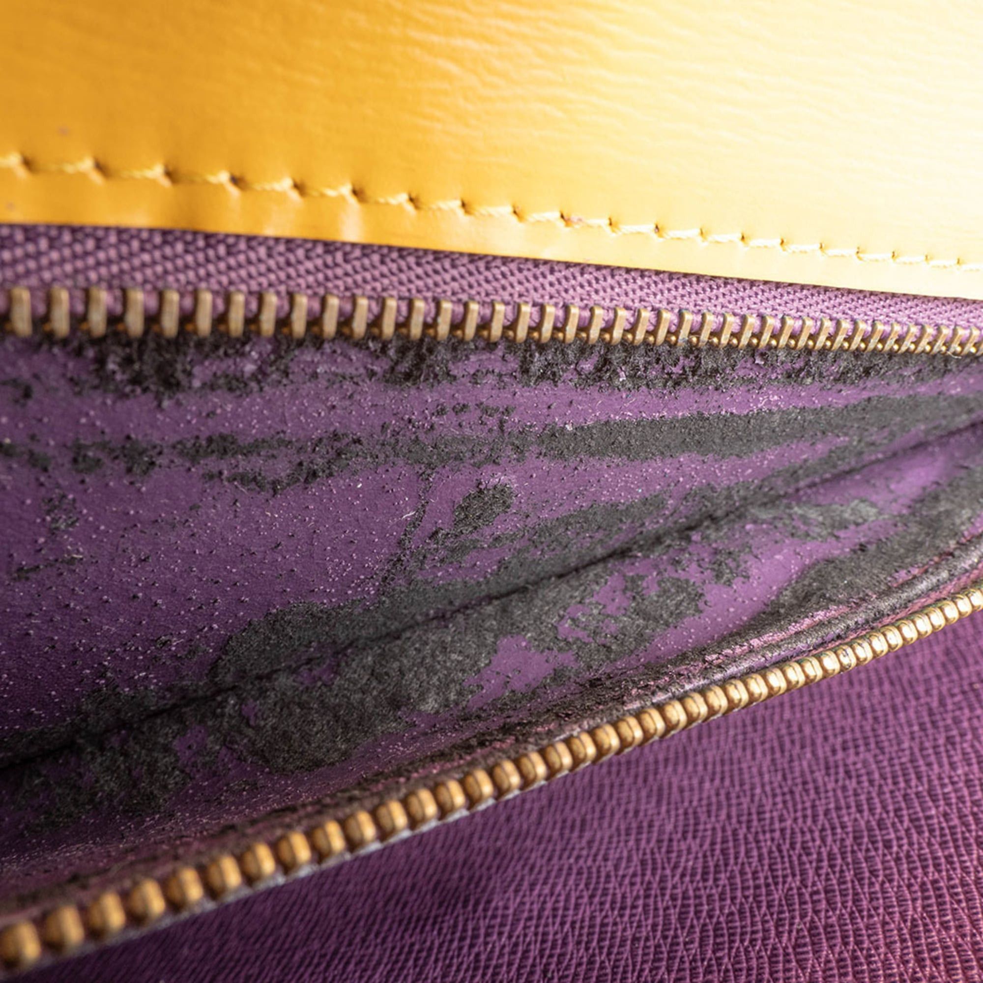 Louis Vuitton Louis Vuitton Arche Pochette Shoulder Bag in Epi Leather, Yellow, M52577 Size ONE SIZE - 18 Thumbnail