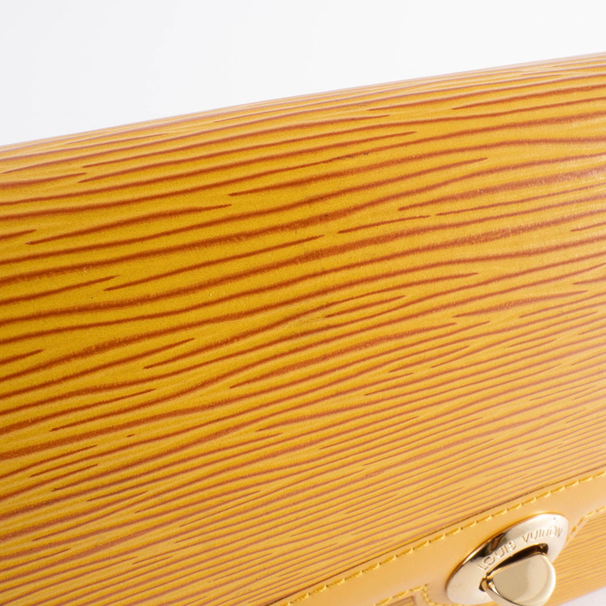 Louis Vuitton Louis Vuitton Arche Pochette Shoulder Bag in Epi Leather, Yellow, M52577 Size ONE SIZE - 19 Thumbnail