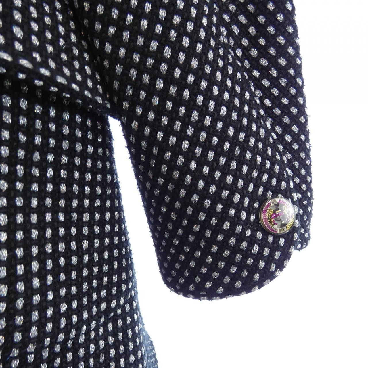 Chanel Chanel Chanel P62792V48277 Jacket Others Outerwear P62792V48277 DUTY FREE for USA Size ONE SIZE - 7 Thumbnail