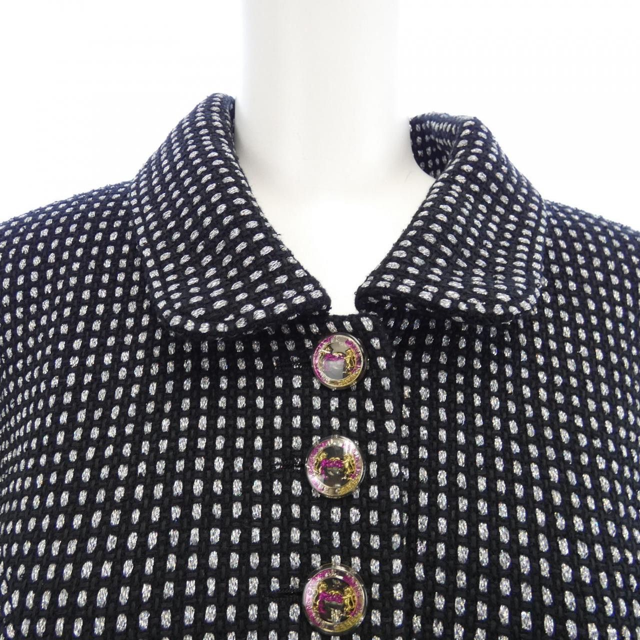 Chanel Chanel Chanel P62792V48277 Jacket Others Outerwear P62792V48277 DUTY FREE for USA Size ONE SIZE - 6 Thumbnail