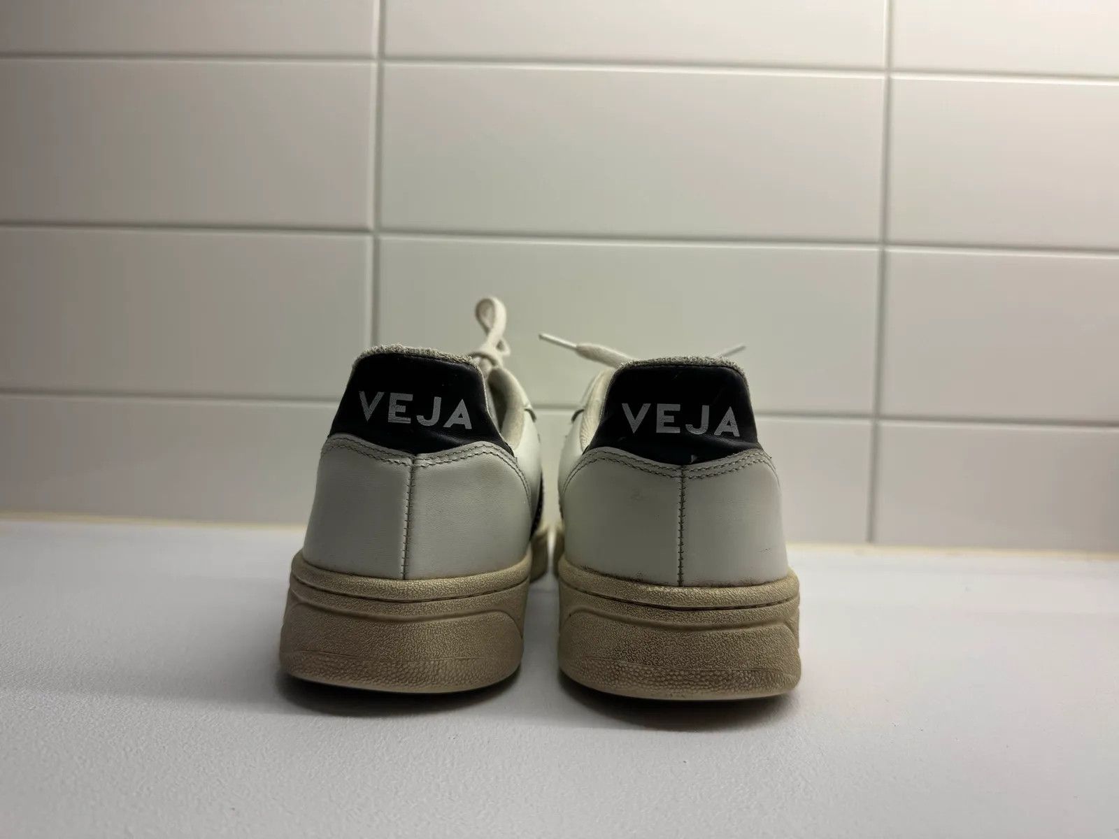 Veja Veja Sneakers Size US 8 / IT 38 - 2 Thumbnail