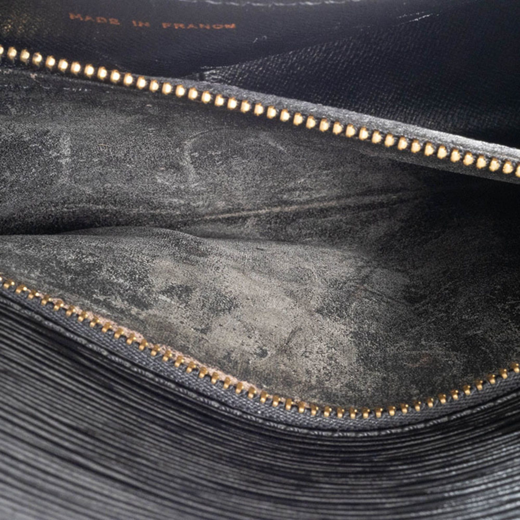 Louis Vuitton Louis Vuitton Saint-Cloud Epi Leather Shoulder Bag M52192 Black Women's (Slightly Sticky) Size ONE SIZE - 15 Thumbnail