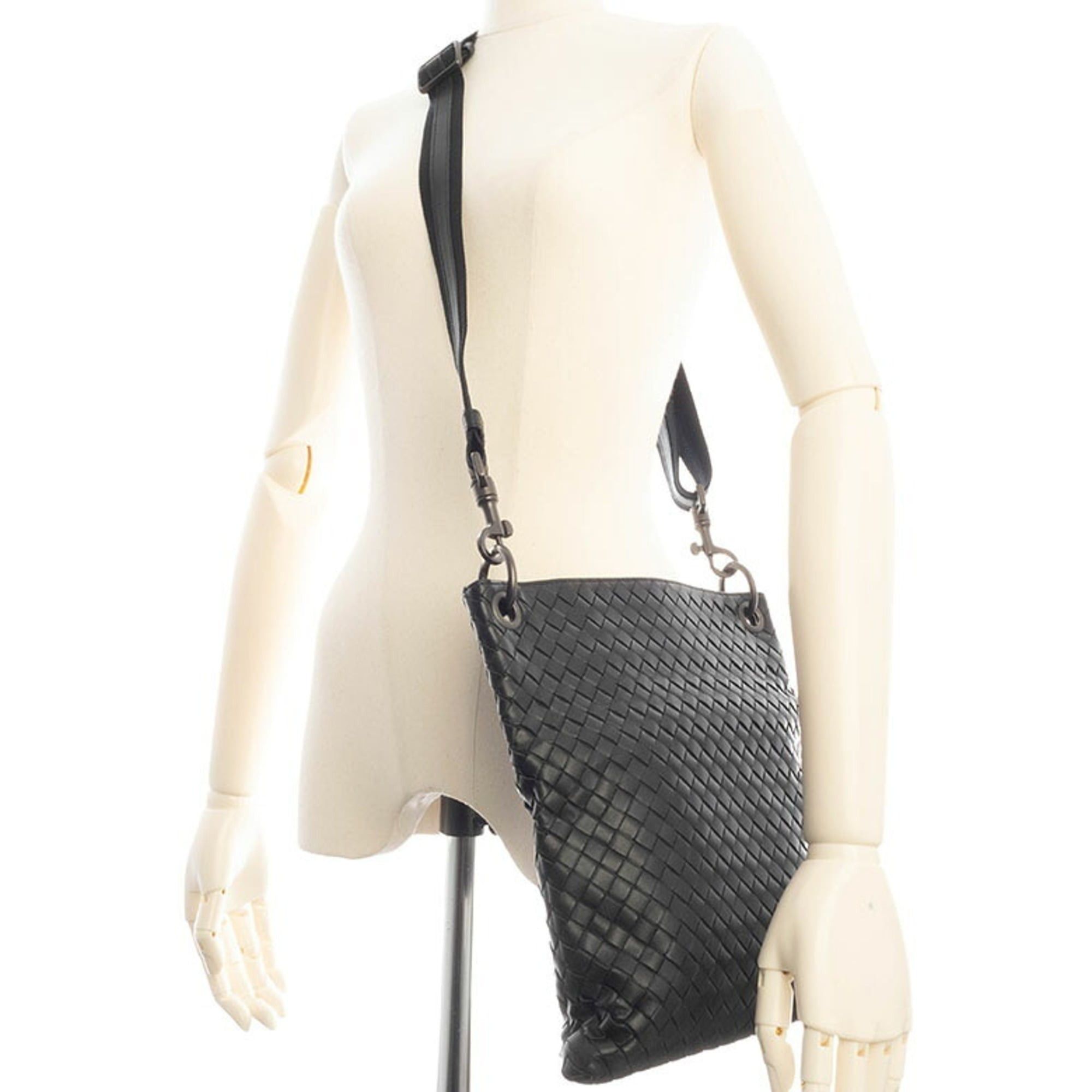 Bottega Veneta Bottega Veneta Intrecciato Shoulder Bag 172736 Leather Black Women's Sacoche BOTTEGA VENETA Size ONE SIZE - 10 Thumbnail