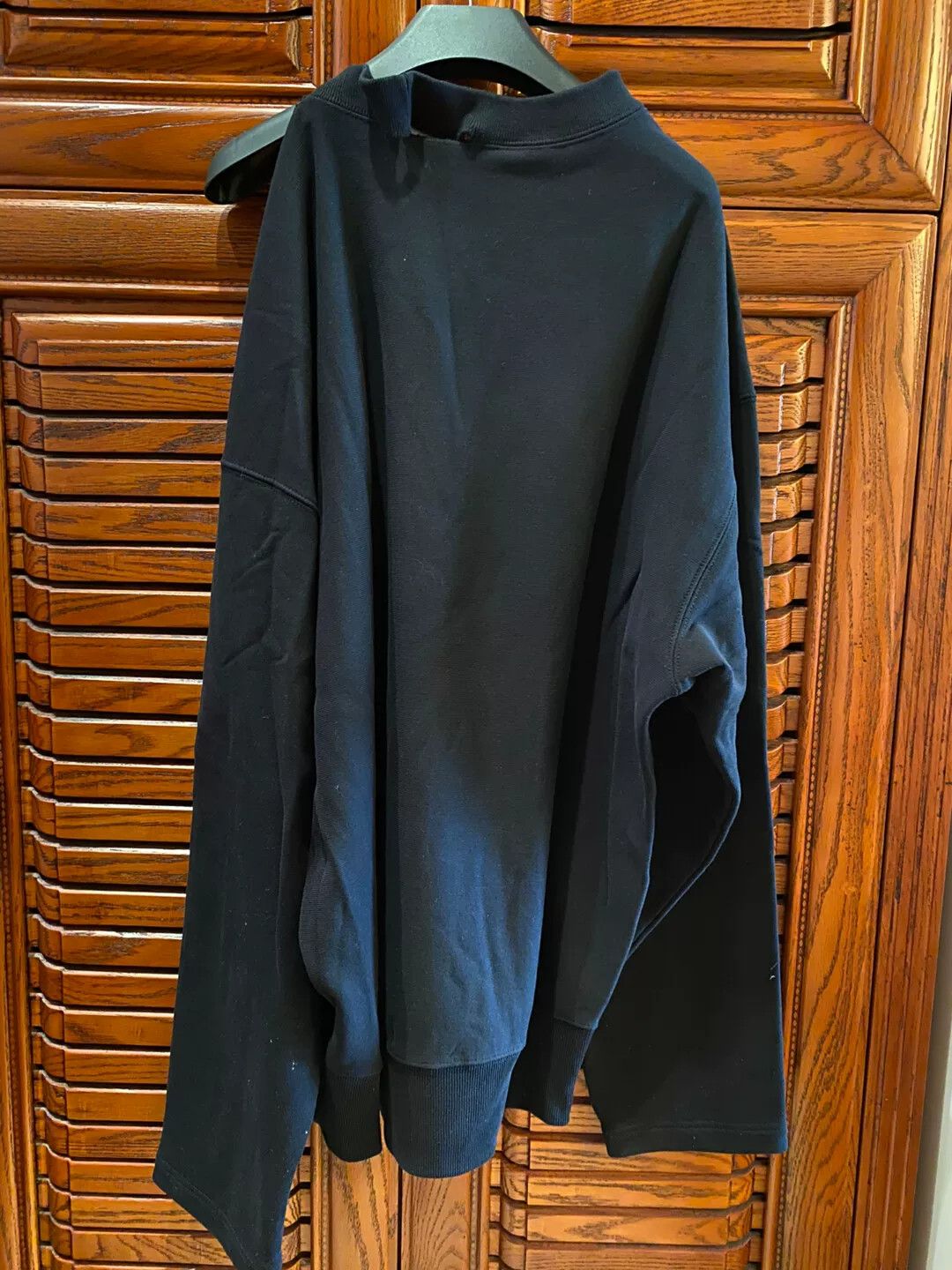 Vetements VETEMENTS Cold Shoulder Sweatshirt Size US L / EU 52-54 / 3 - 4 Thumbnail