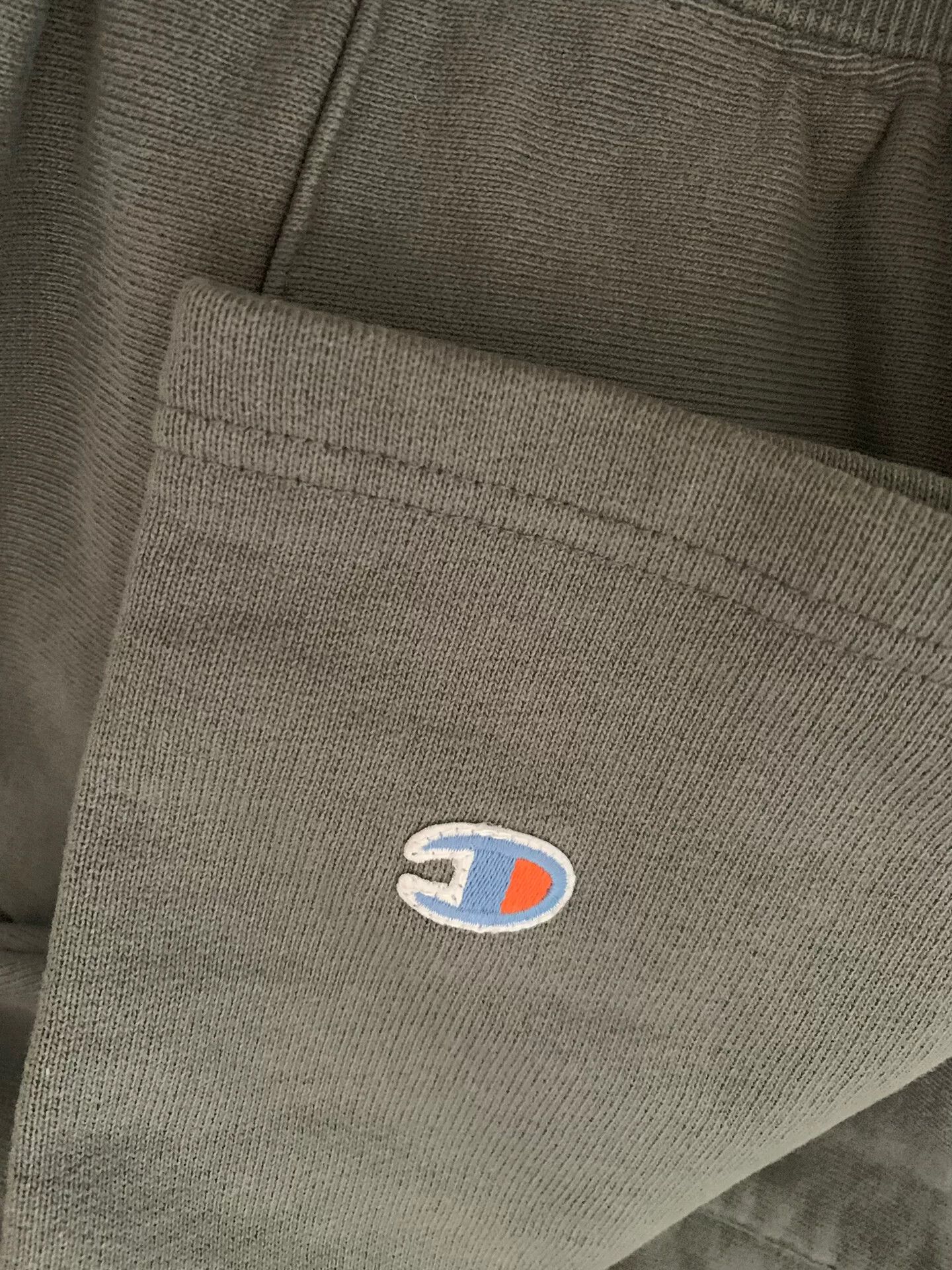 Vetements Vetements x Champion Cold Shoulder Hoodie Size US XS / EU 42 / 0 - 3 Thumbnail